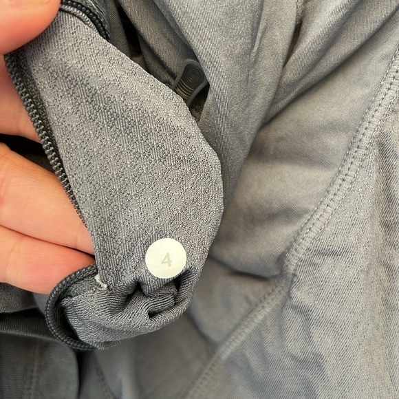 Lululemon Gray UPF Jersey Ruched Sunbeam Pullover size 4 - Picture 8 of 12